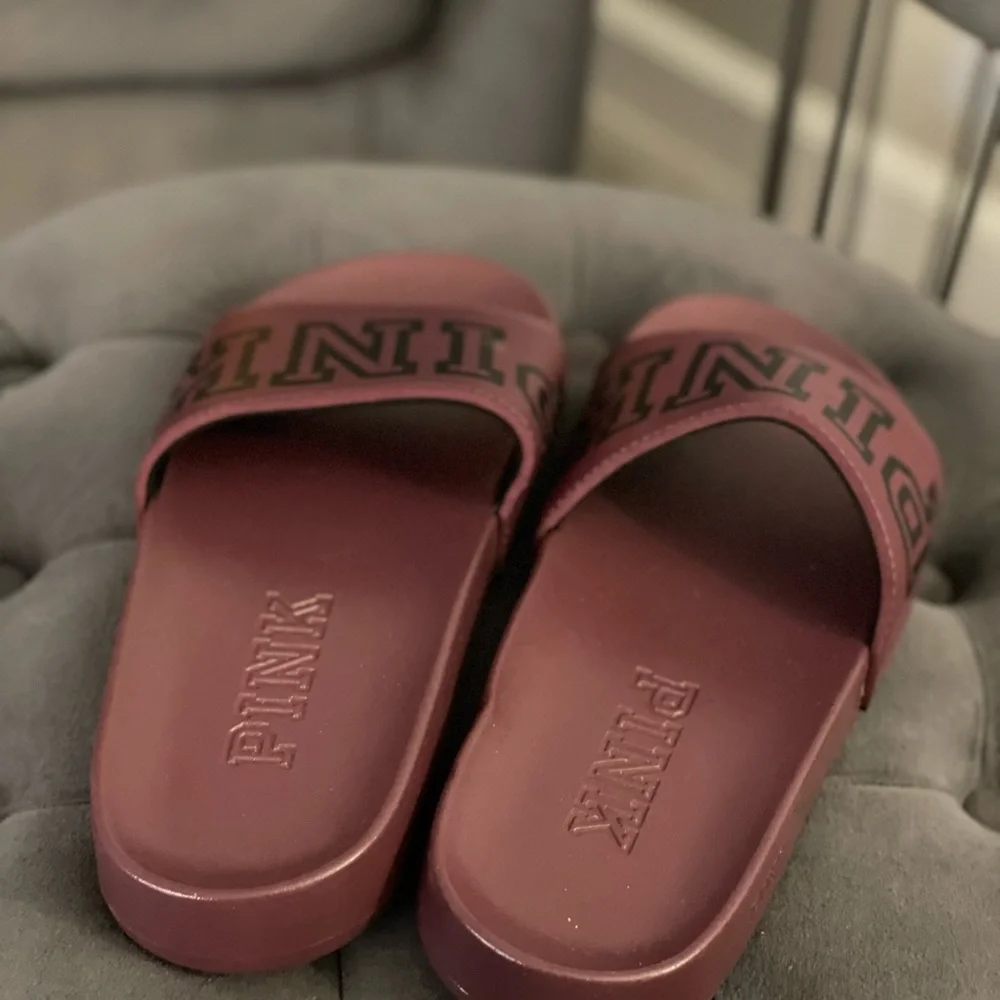 Slides - Picture 3 of 7